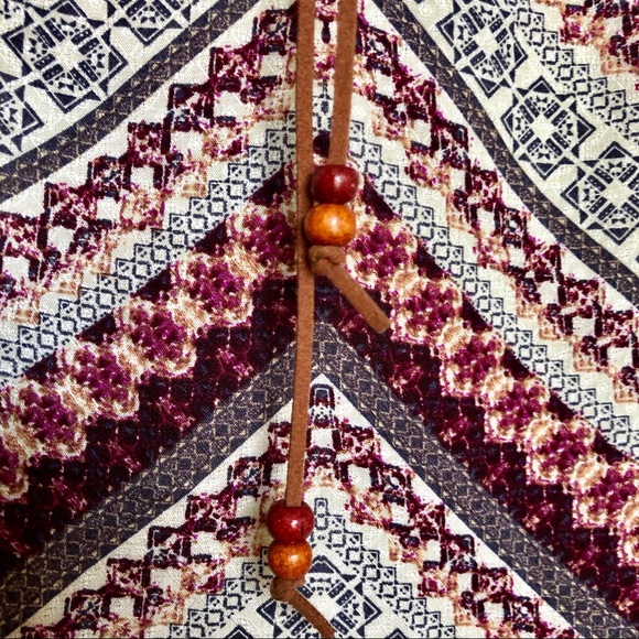 Women’s top - Picture 5 of 8